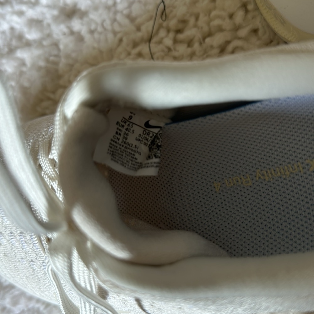 Nike InfinityRN 4 Running Shoe, women’s size 9 - Picture 6 of 7
